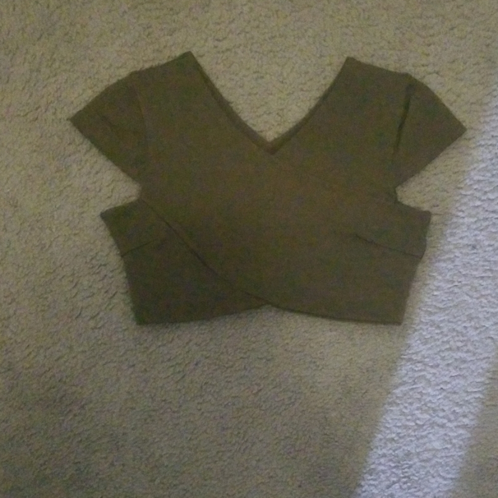 Green crop top